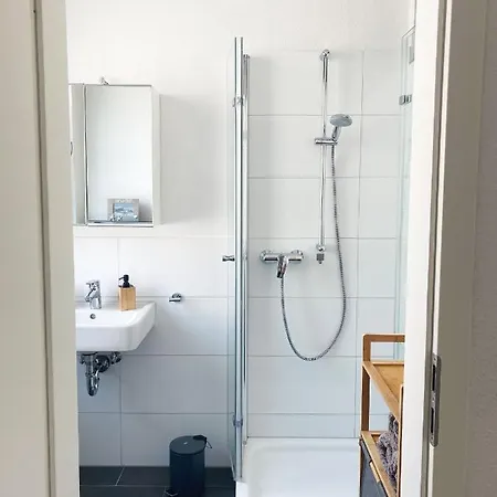 - Апартаменты *